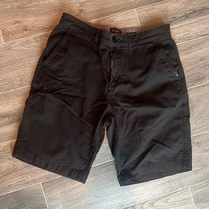 Quicksilver black 20 inch khaki shorts